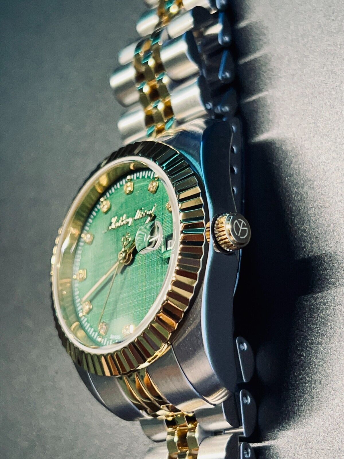 Rolly III 32 mm Silver Stainless Steel Case, Gold/Silver - Green Dial
