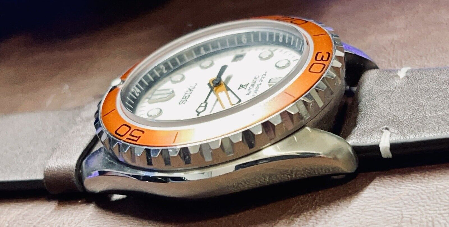 Seiko Mod watch (NH35) movement - White Dial - Automatic