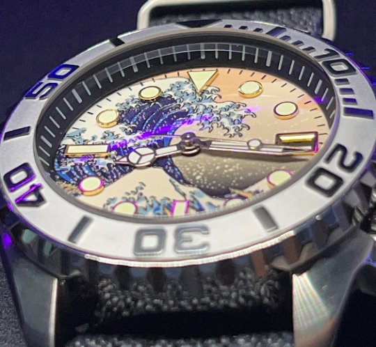 New - Seiko Mod Nh35 Movement, Wave Dial Automatic Watch, YM Style Silver