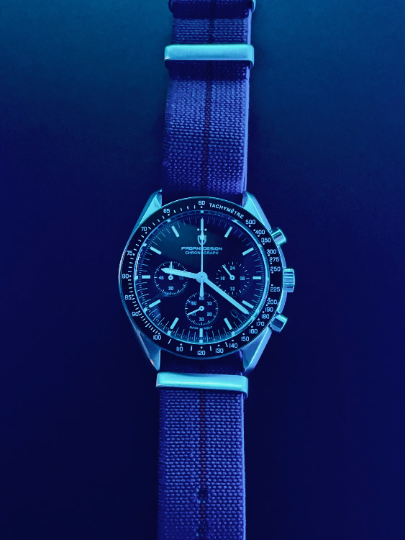 Design 1701 Moonwatch Homage Additional Strap included